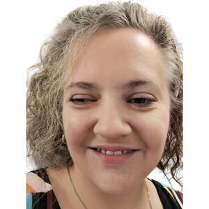 Meet your Posher, Carolyn Joy!